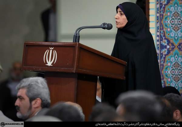 خواسته‌ی یک بورسیه دولت احمدی نژاد در دیدار رهبری