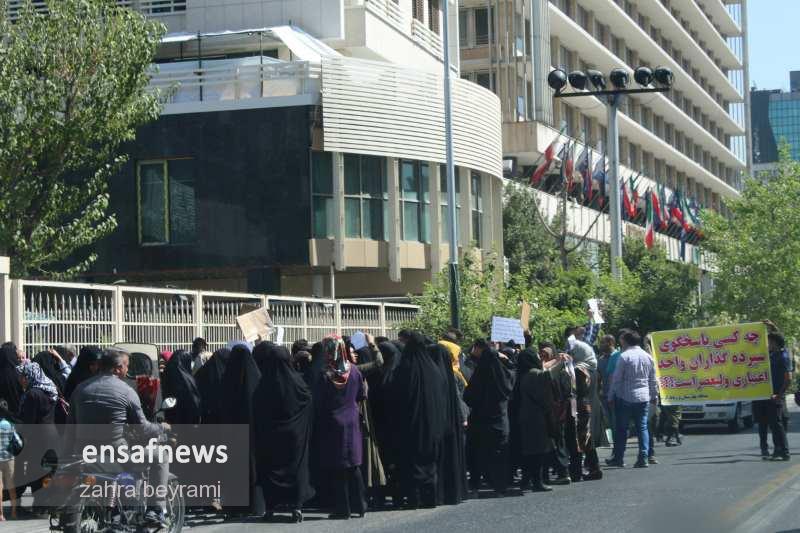 تجمع دوباره‌ی مال‌باختگان واحد اعتباری ولیعصر در تهران