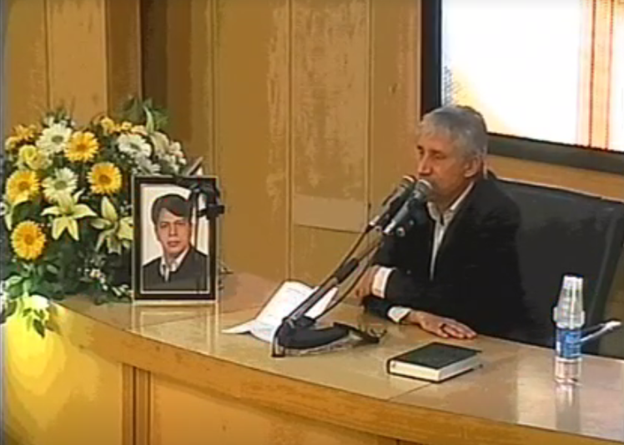 حاشیه های مراسم ختم "سلطان قیر"