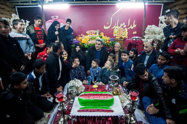 حضور شهردار تهران در بهشت امام رضا در شب یلدا [+تصاویر]