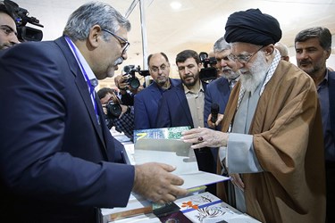 حضور رهبری در نمایشگاه کتاب