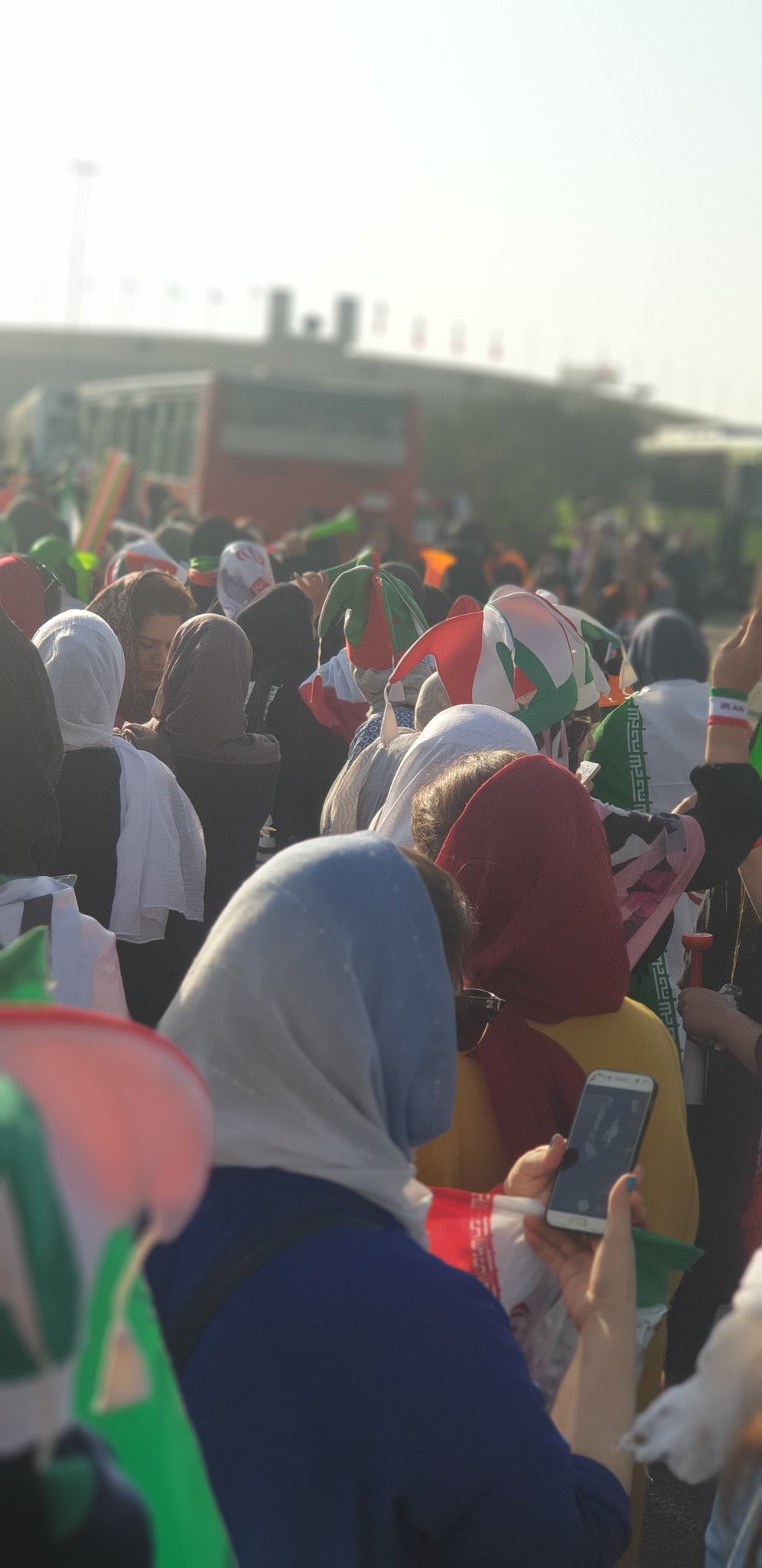 روایتی پر جزییات از حضور زنان در ورزشگاه [+تصاویر]