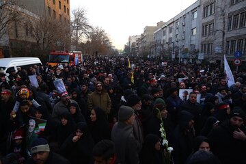 گزارش: تشییع پیکر شهید قاسم سلیمانی در تهران [+عکس]