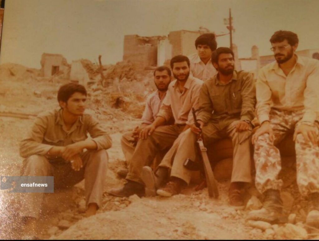 سال ۶۱ نزدیک پادگان حمید . قبل از بازپس گیری خرمشهر