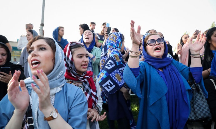 مجوز حضور زنان در بازی استقلال مس صادر شد ؛ فشارهای فیفا جواب داد + (لینک بلیت فروشی)