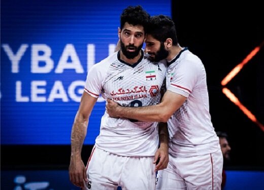 محمد موسوی کاپیتان تیم ملی والیبال شد؛ کار زیبای عبادی پور با تقدیم کاپیتانی به سید