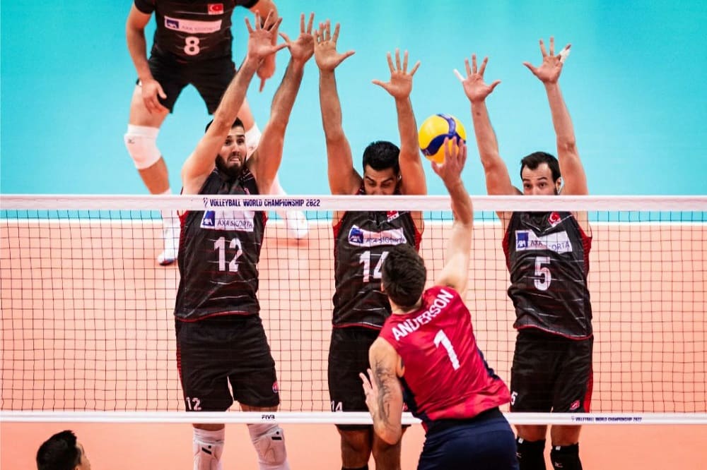 نتایج روز دوم مرحله یک هشتم والیبال قهرمانی جهان 2022 | آمریکا و لهستان در جمع 8 تیم برتر