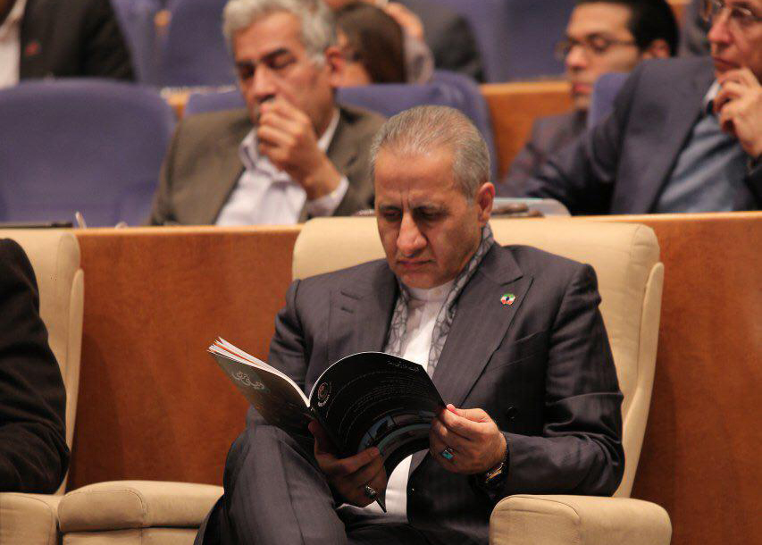سیدحمید حسینی: کسری بودجه دولت، متانول‌سازان را به زانو درآورده است