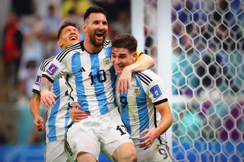 آرژانتین با شکست کرواسی به فینال جام جهانی صعود کرد ؛ مسی به فتح بزرگ نزدیک شد و رویای لوکیتا بر باد رفت