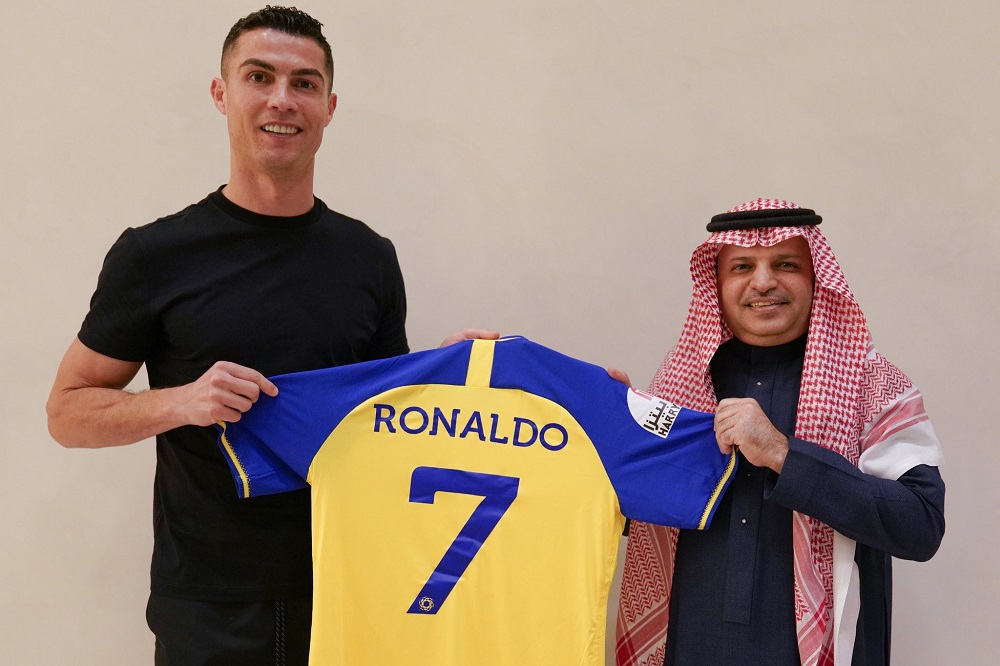 کریستیانو رونالدو به النصر عربستان پیوست ؛ بزرگترین انتقال تاریخ فوتبال عربستان رسمی شد
