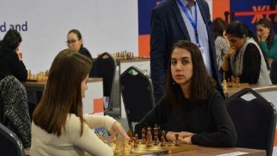کشف حجاب سارا خادم الشریعه در مسابقات جهانی شطرنج قزاقستان