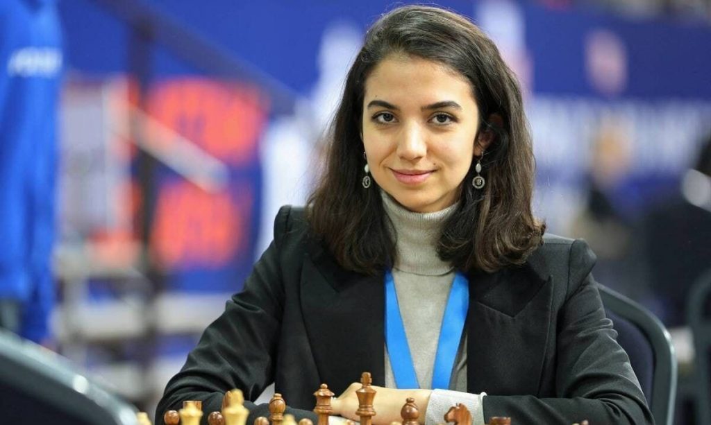 مهاجرت سارا خادم الشریعه به اسپانیا ؛ ادعای یک نشریه‌ی اسپانیایی از تصمیم نفر اول شطرنج زنان ایران