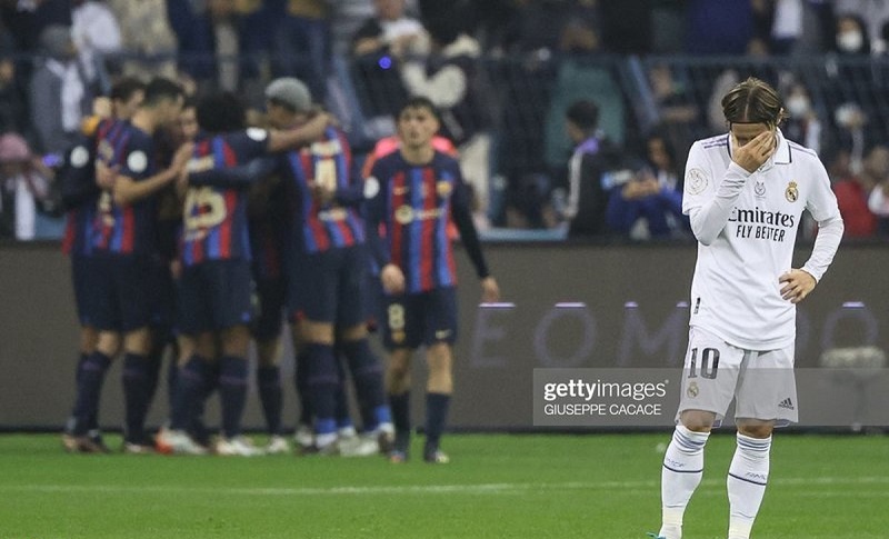 بارسلونا قهرمان سوپرجام اسپانیا شد ؛ فتح الکلاسیکو با جادوی گاوی، ژاوی و دوستان در عربستان