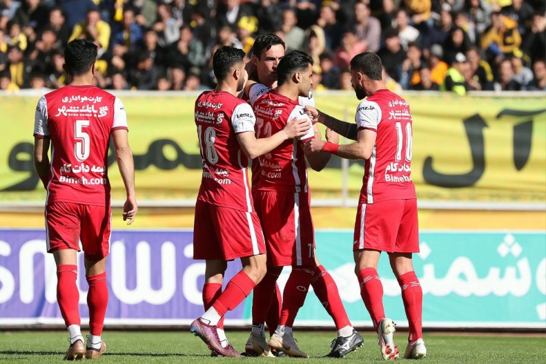 نتایج کامل مرحله یک هشتم نهایی جام حذفی ایران | صعود بزرگ پرسپولیس و حضور دو استقلال در جمع 8 تیم برتر