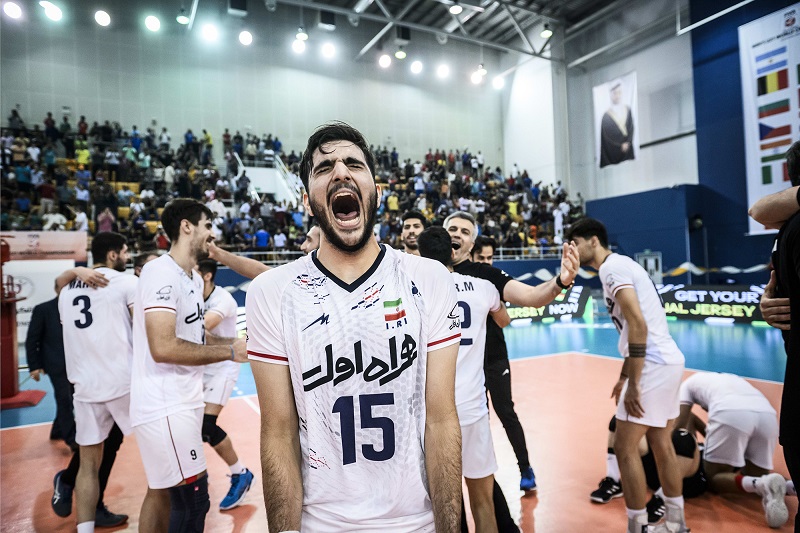 تیم ملی والیبال جوانان ایران قهرمان جهان شد | ایران 3 _ ایتالیا 2 ؛ شاهکار شاگردان مومنی مقدم در منامه