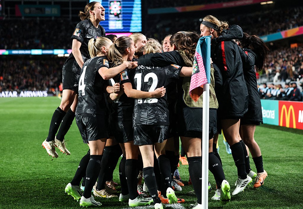 نتایج کامل روز اول جام جهانی فوتبال زنان 2023 | رستگاری میزبانان در روز افتتاحیه