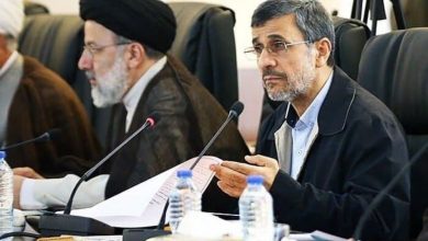 دفتر احمدی نژاد فعالیت رسمی انتخاباتی او را تکذیب کرد: «جایگاه احمدی نژاد در قلب مردم ایران ممتاز است»